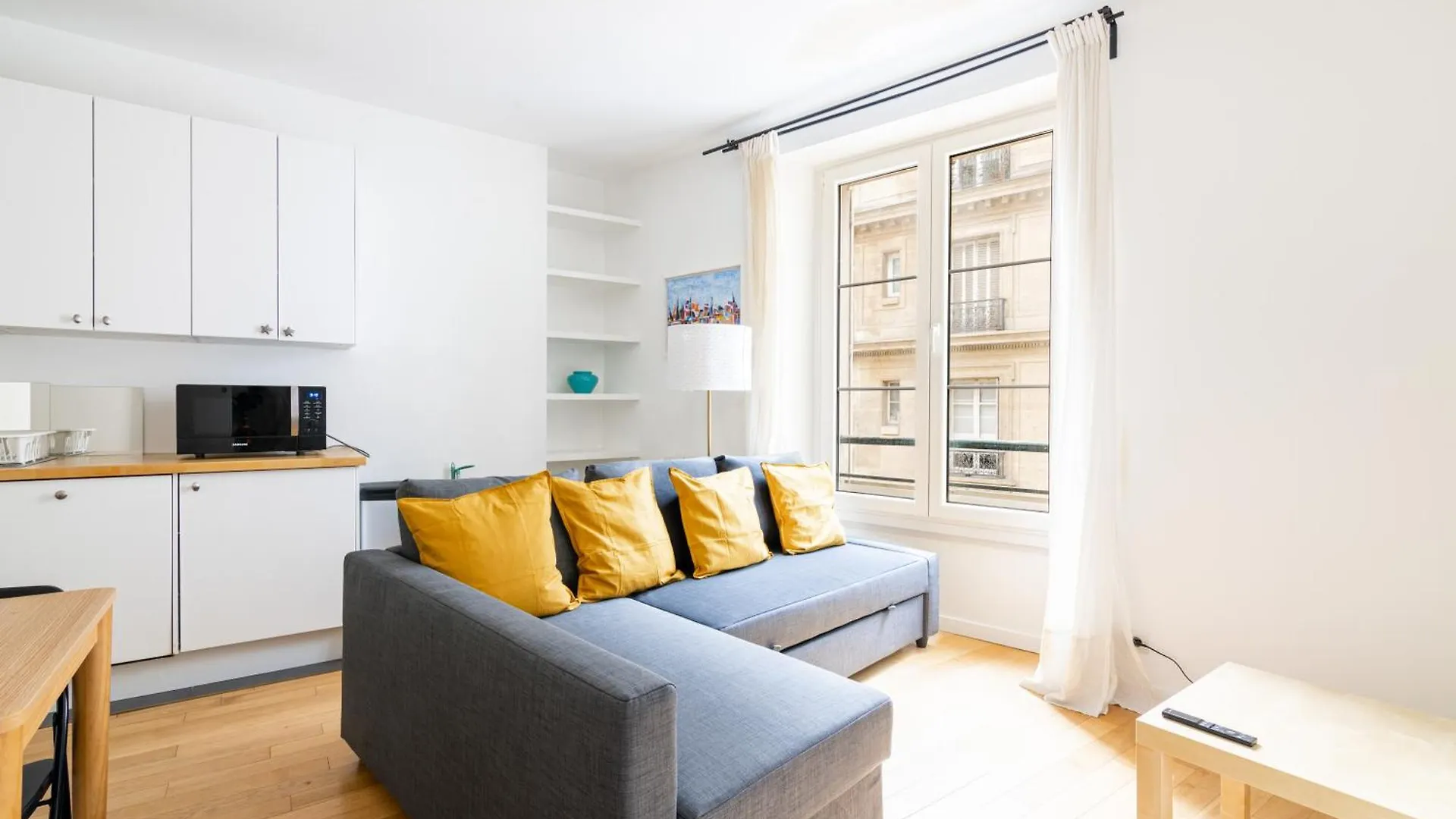 Luxurious 1 Bedroom Republique Vinaigriers Free Netflix